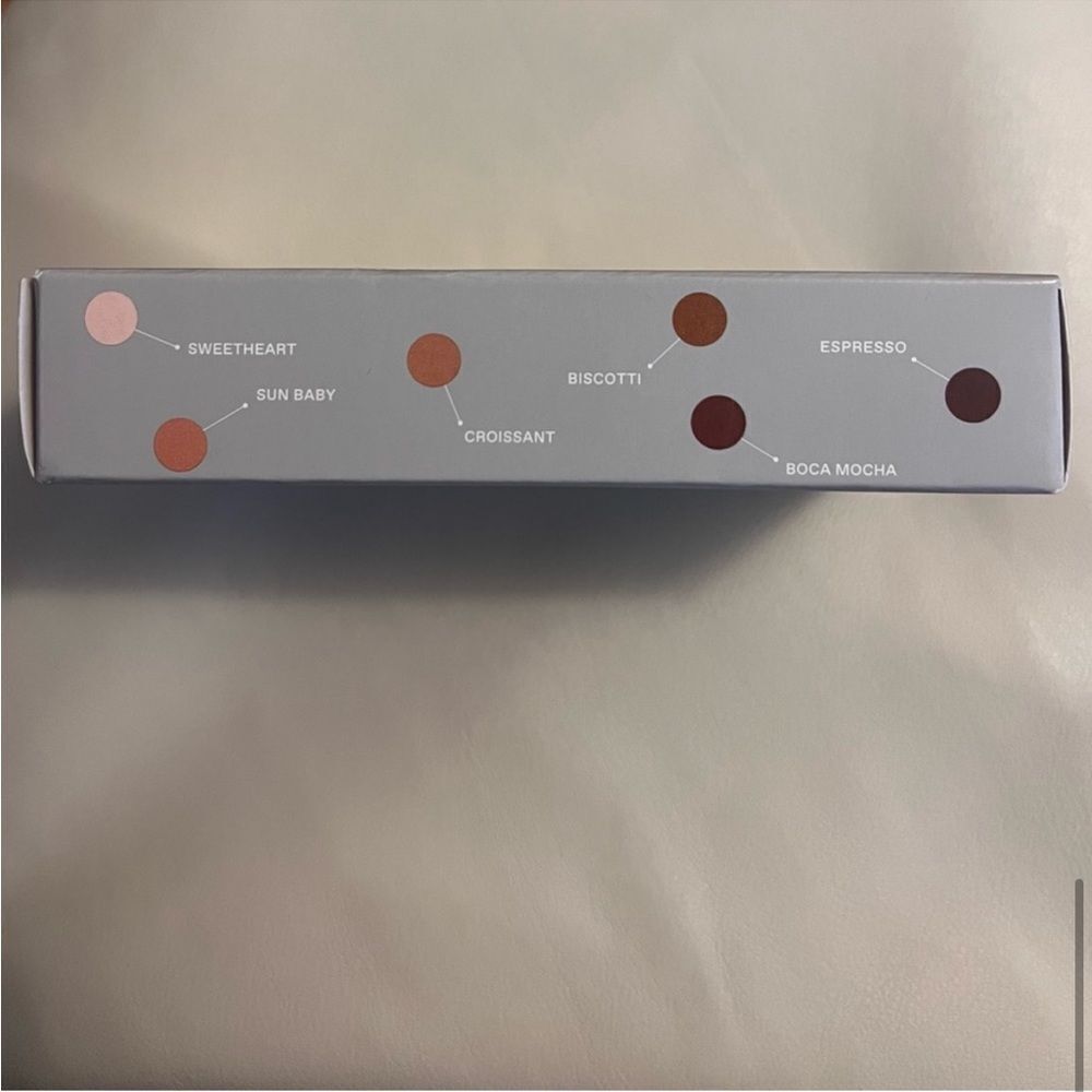 r.e.m. beauty- Midnight Shadows Palette in Baby Doll - Picture 6 of 6
